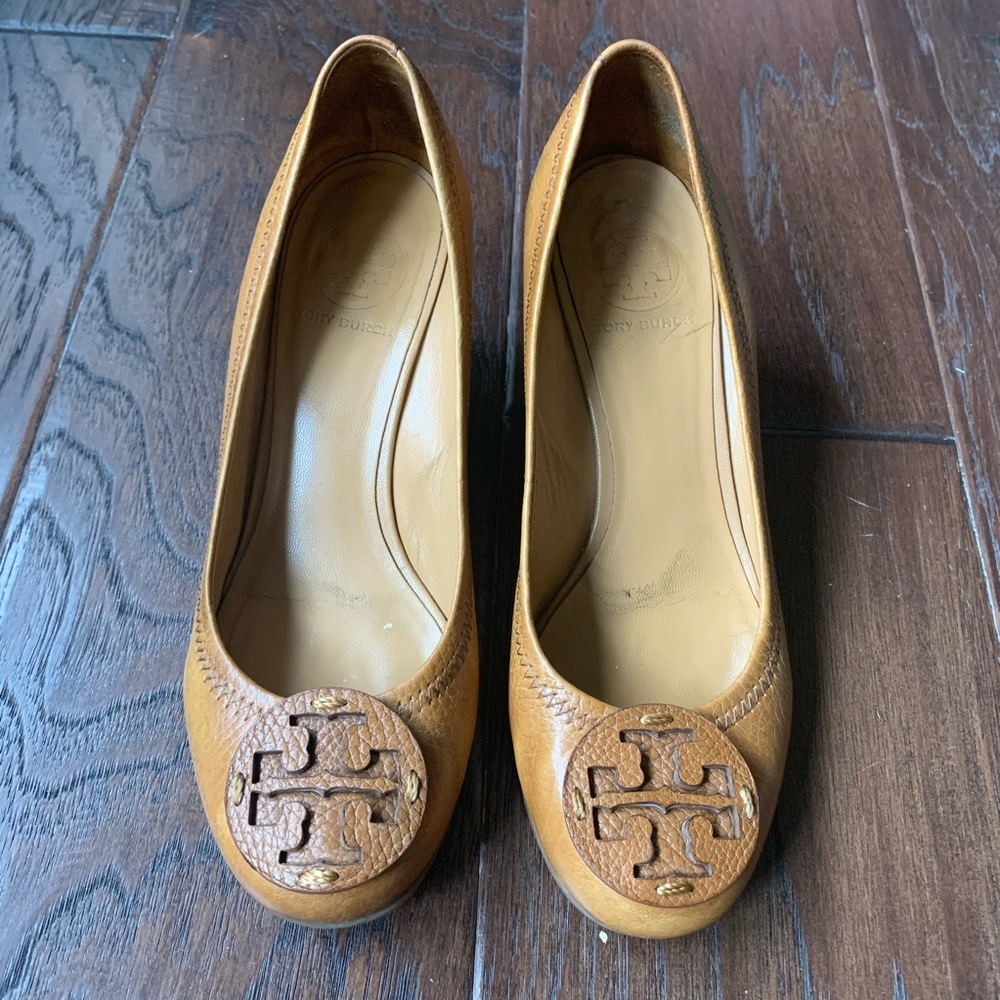 Tory Burch ‘Sally’ Wedge Tumbled Leather